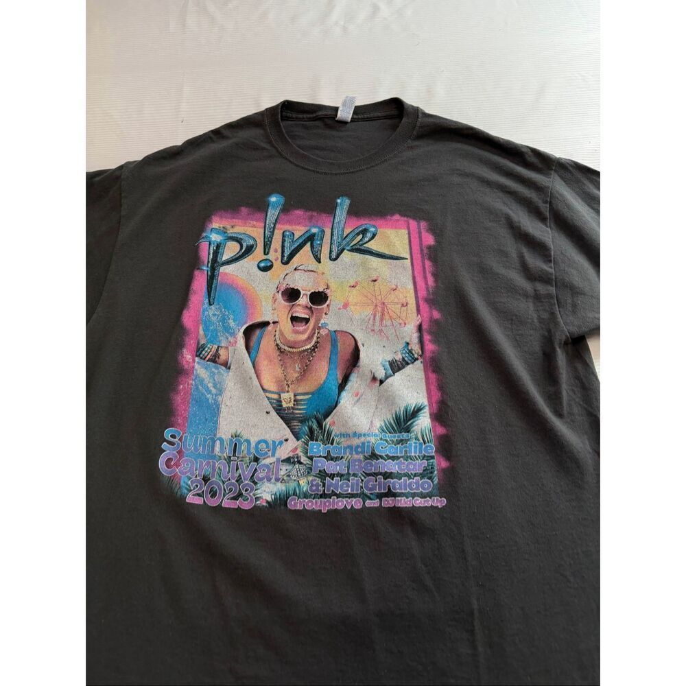 PINK 2023 Summer Carnival Grey T-Shirt Size XL